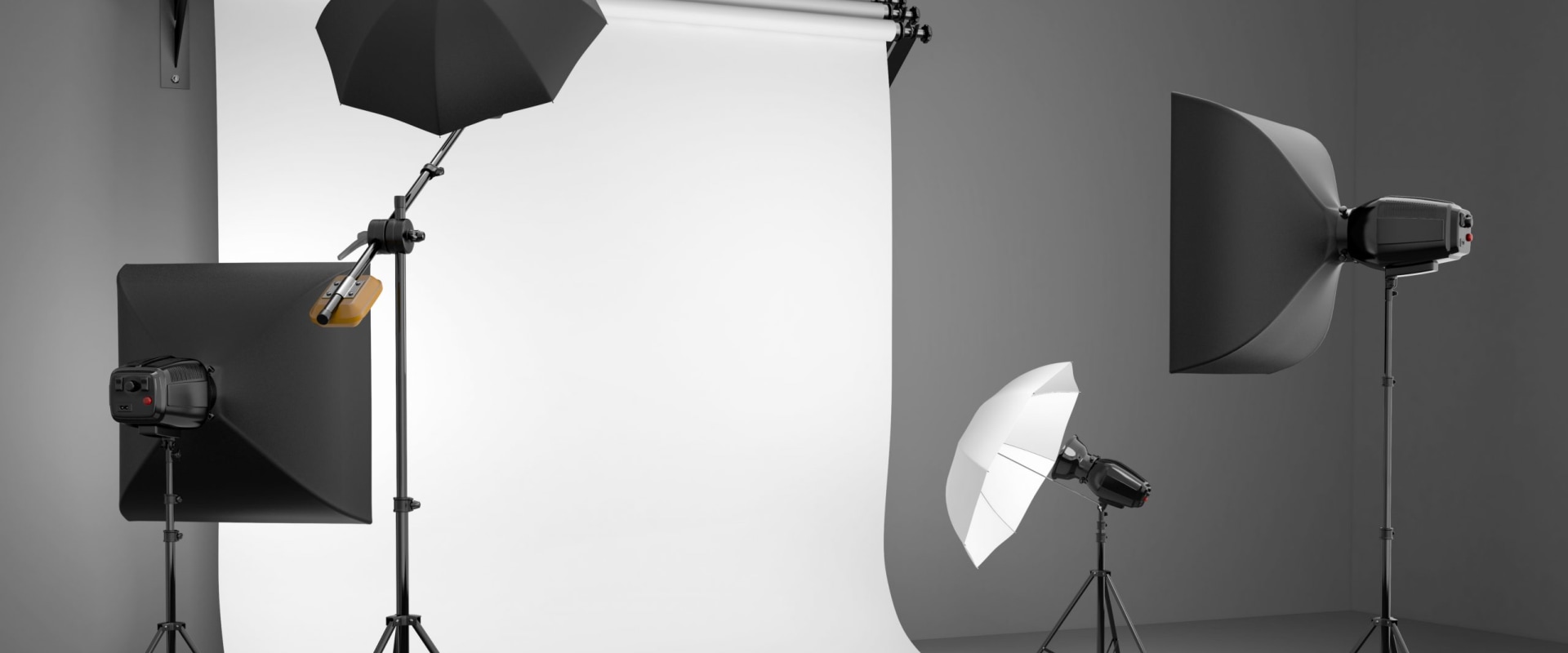 using-studio-lighting-for-product-photography